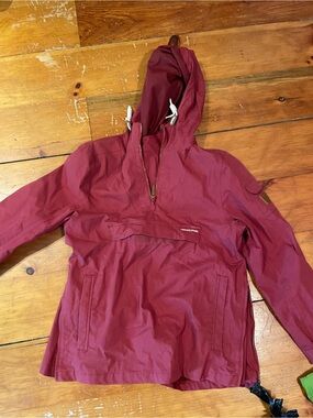 Craghoppers Kangaroo Pouch Rain Jacket in Red